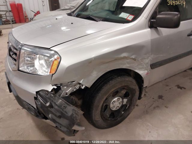 Photo 5 VIN: 5FNYF4H28FB077255 - HONDA PILOT 