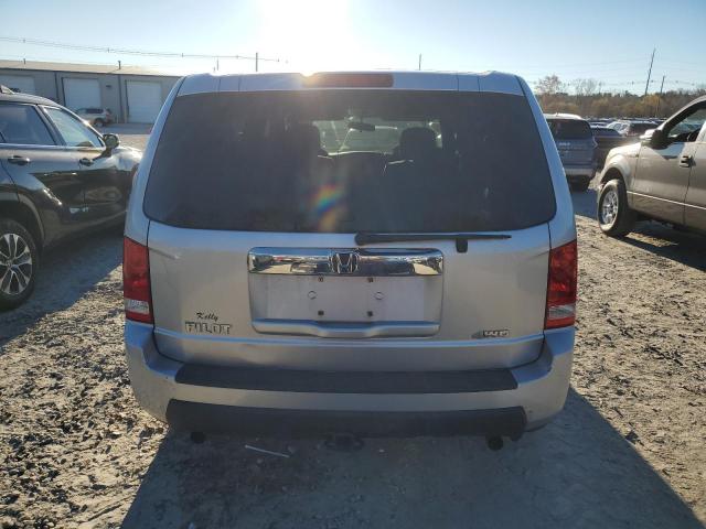 Photo 5 VIN: 5FNYF4H29BB047031 - HONDA PILOT LX 