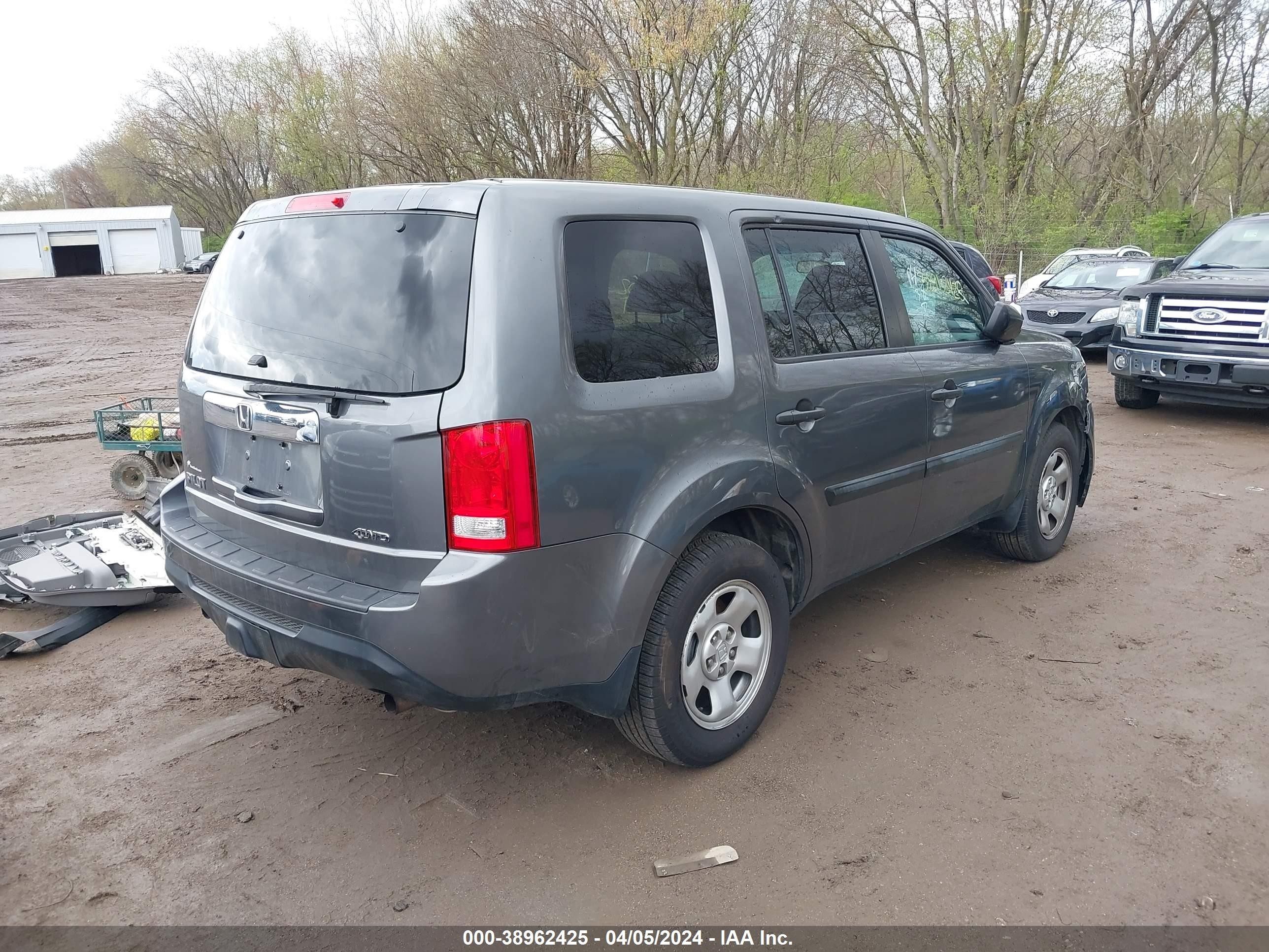 Photo 3 VIN: 5FNYF4H29CB086087 - HONDA PILOT 