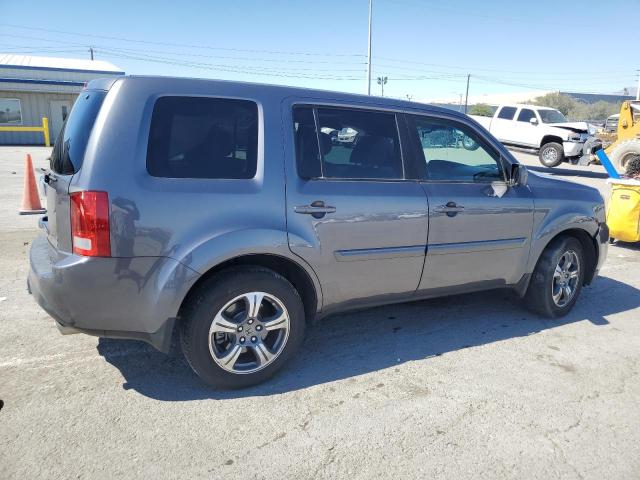 Photo 2 VIN: 5FNYF4H30FB014370 - HONDA PILOT SE 