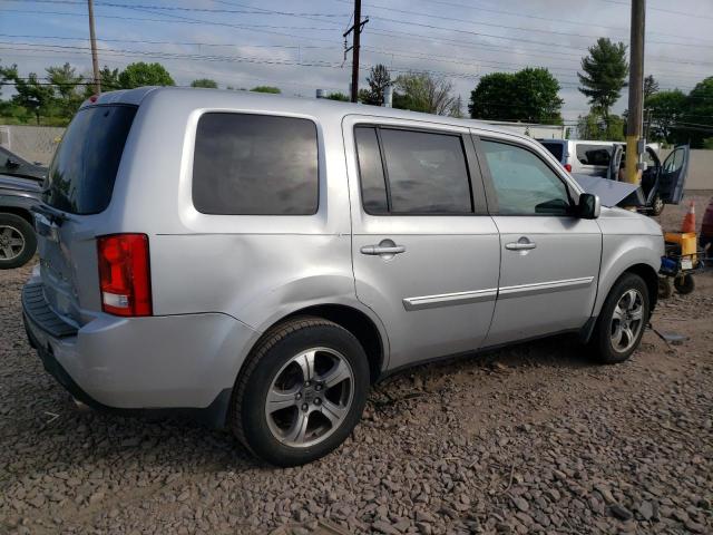 Photo 2 VIN: 5FNYF4H30FB064881 - HONDA PILOT 