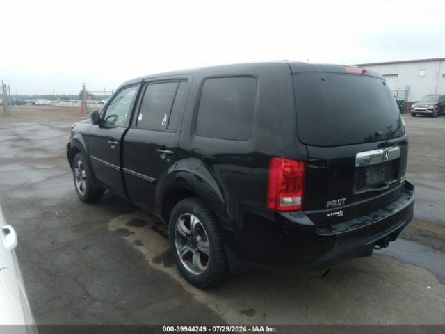 Photo 2 VIN: 5FNYF4H32FB017934 - HONDA PILOT 