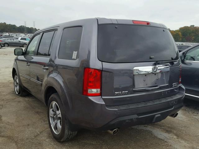 Photo 2 VIN: 5FNYF4H33FB017151 - HONDA PILOT 