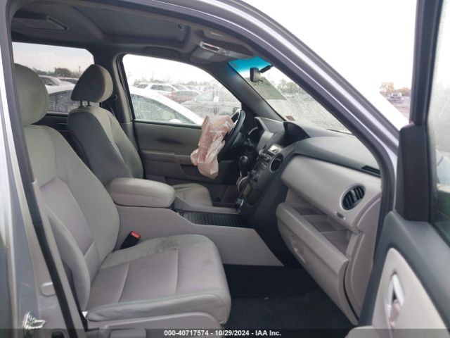 Photo 4 VIN: 5FNYF4H33FB077141 - HONDA PILOT 