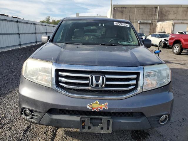 Photo 4 VIN: 5FNYF4H35FB017328 - HONDA PILOT SE 