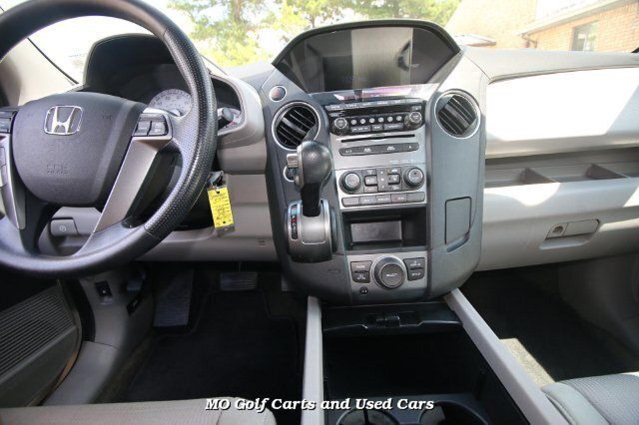 Photo 9 VIN: 5FNYF4H36FB060608 - HONDA PILOT 