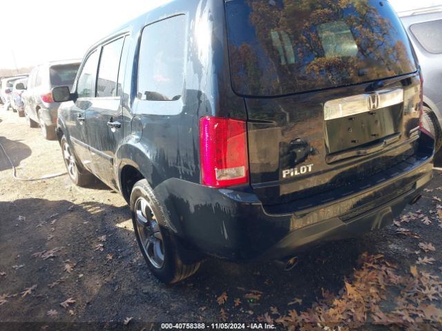 Photo 2 VIN: 5FNYF4H37FB075134 - HONDA PILOT 