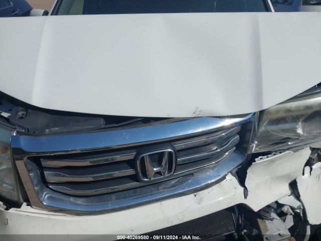 Photo 9 VIN: 5FNYF4H39FB046945 - HONDA PILOT 