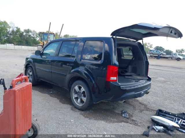 Photo 2 VIN: 5FNYF4H3XFB079114 - HONDA PILOT 