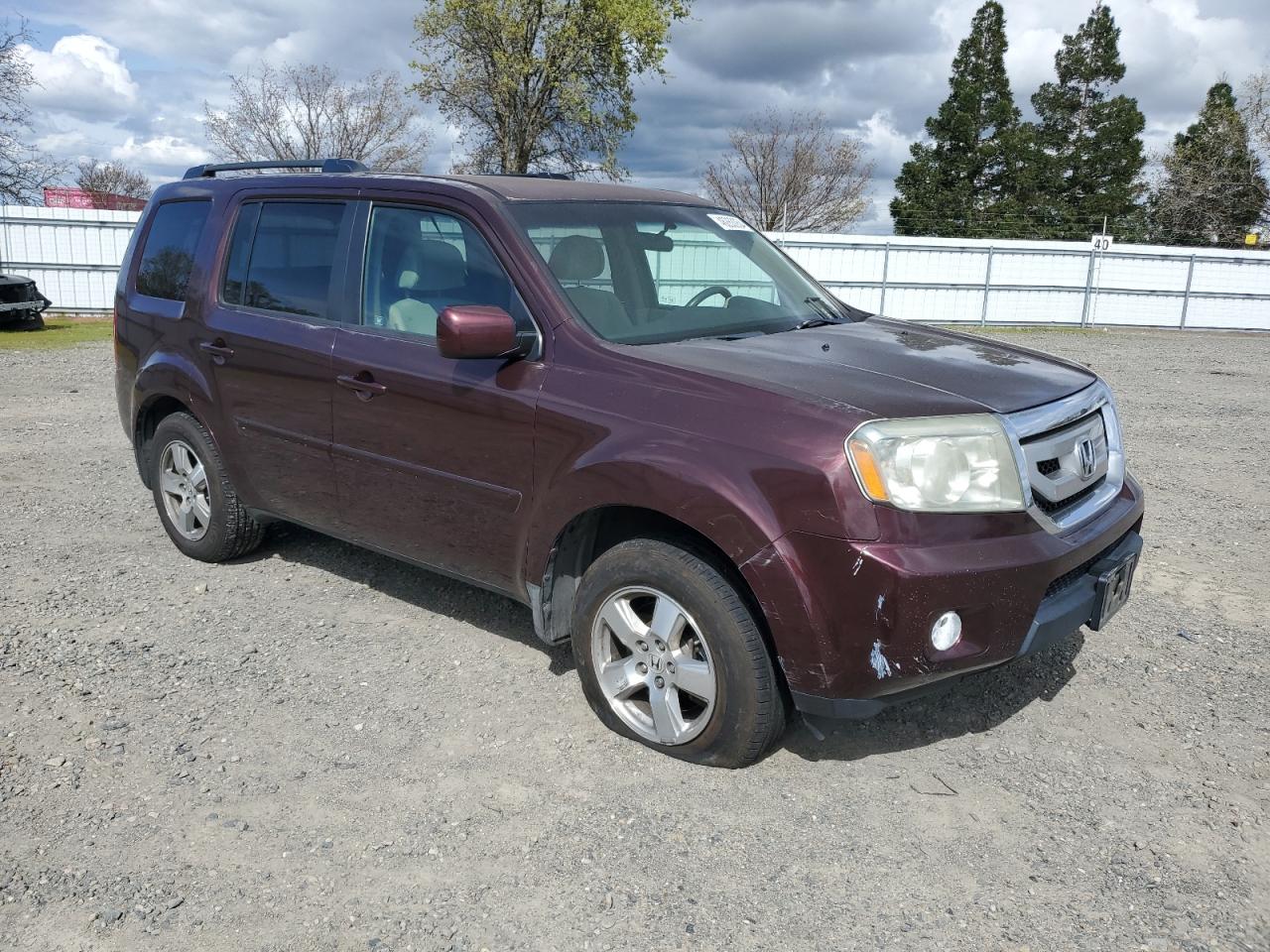 Photo 3 VIN: 5FNYF4H40AB006609 - HONDA PILOT 