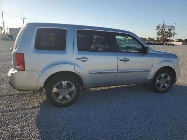 Photo 2 VIN: 5FNYF4H40DB083629 - HONDA PILOT EX 