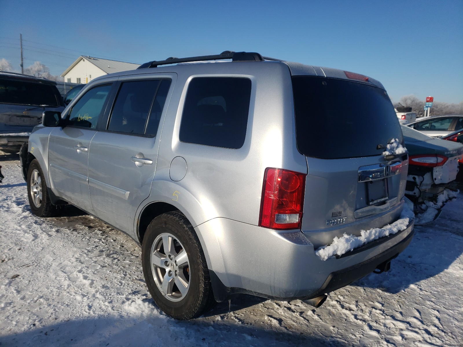 Photo 2 VIN: 5FNYF4H41AB010359 - HONDA PILOT EX 