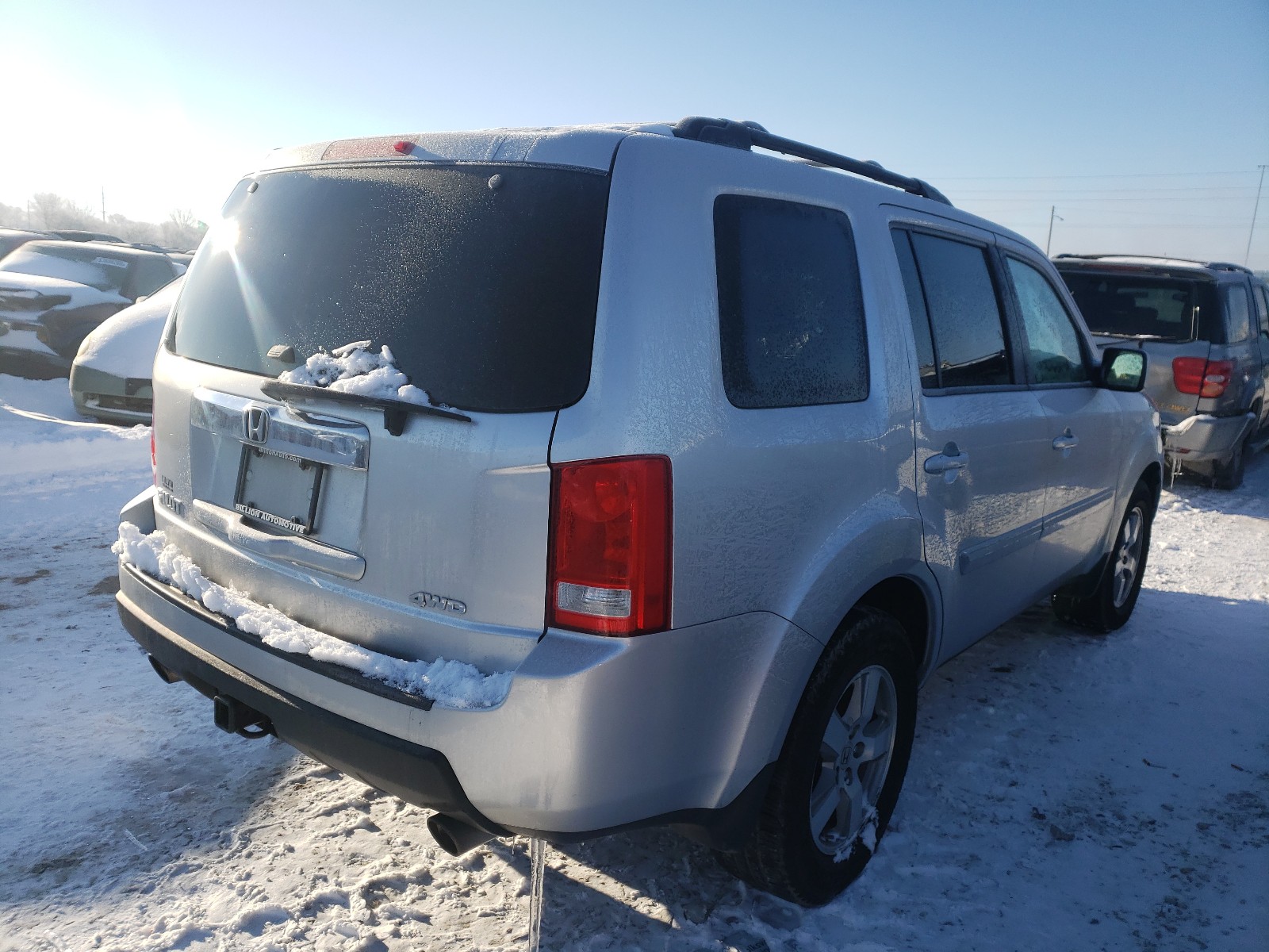 Photo 3 VIN: 5FNYF4H41AB010359 - HONDA PILOT EX 