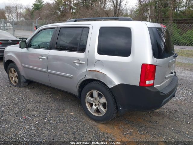 Photo 2 VIN: 5FNYF4H41AB032345 - HONDA PILOT 