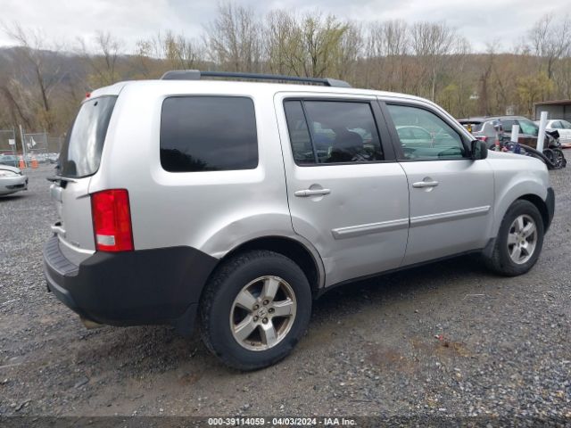 Photo 3 VIN: 5FNYF4H41AB032345 - HONDA PILOT 