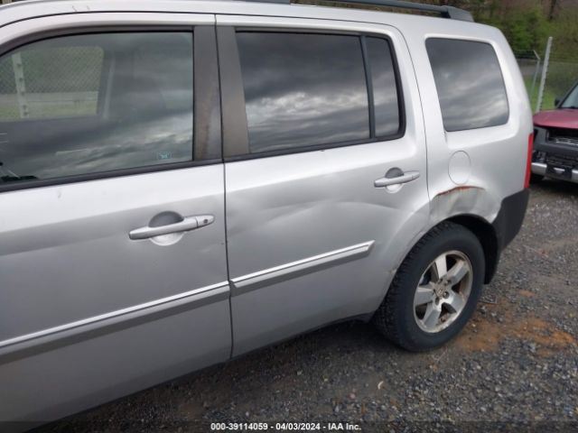 Photo 5 VIN: 5FNYF4H41AB032345 - HONDA PILOT 