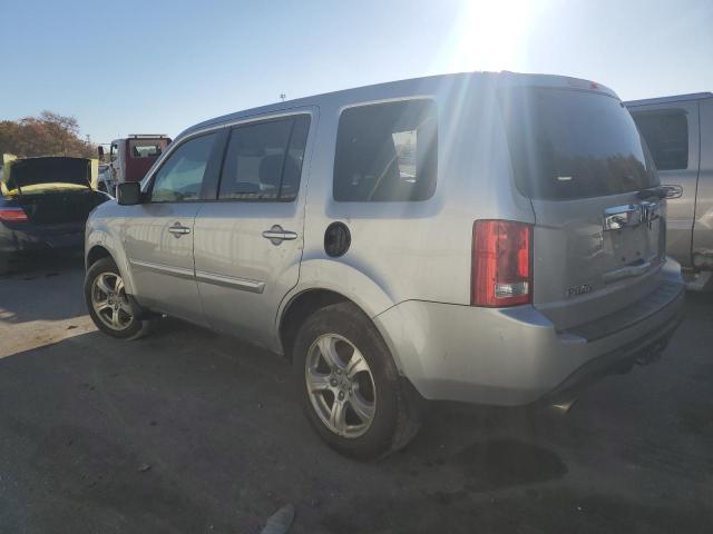 Photo 1 VIN: 5FNYF4H42CB076843 - HONDA PILOT EX 