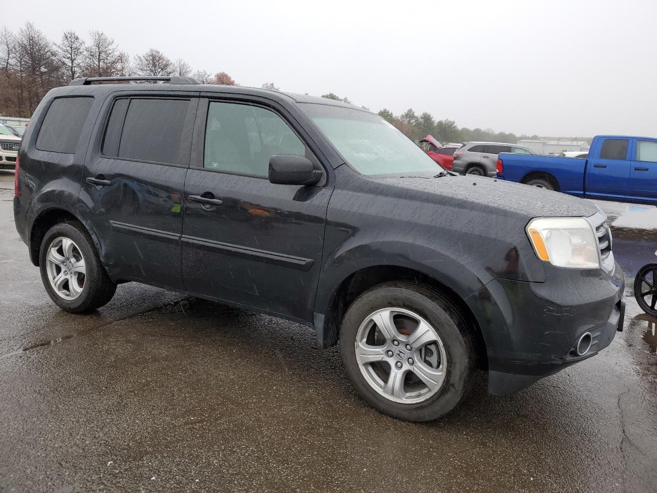 Photo 3 VIN: 5FNYF4H44CB062071 - HONDA PILOT 