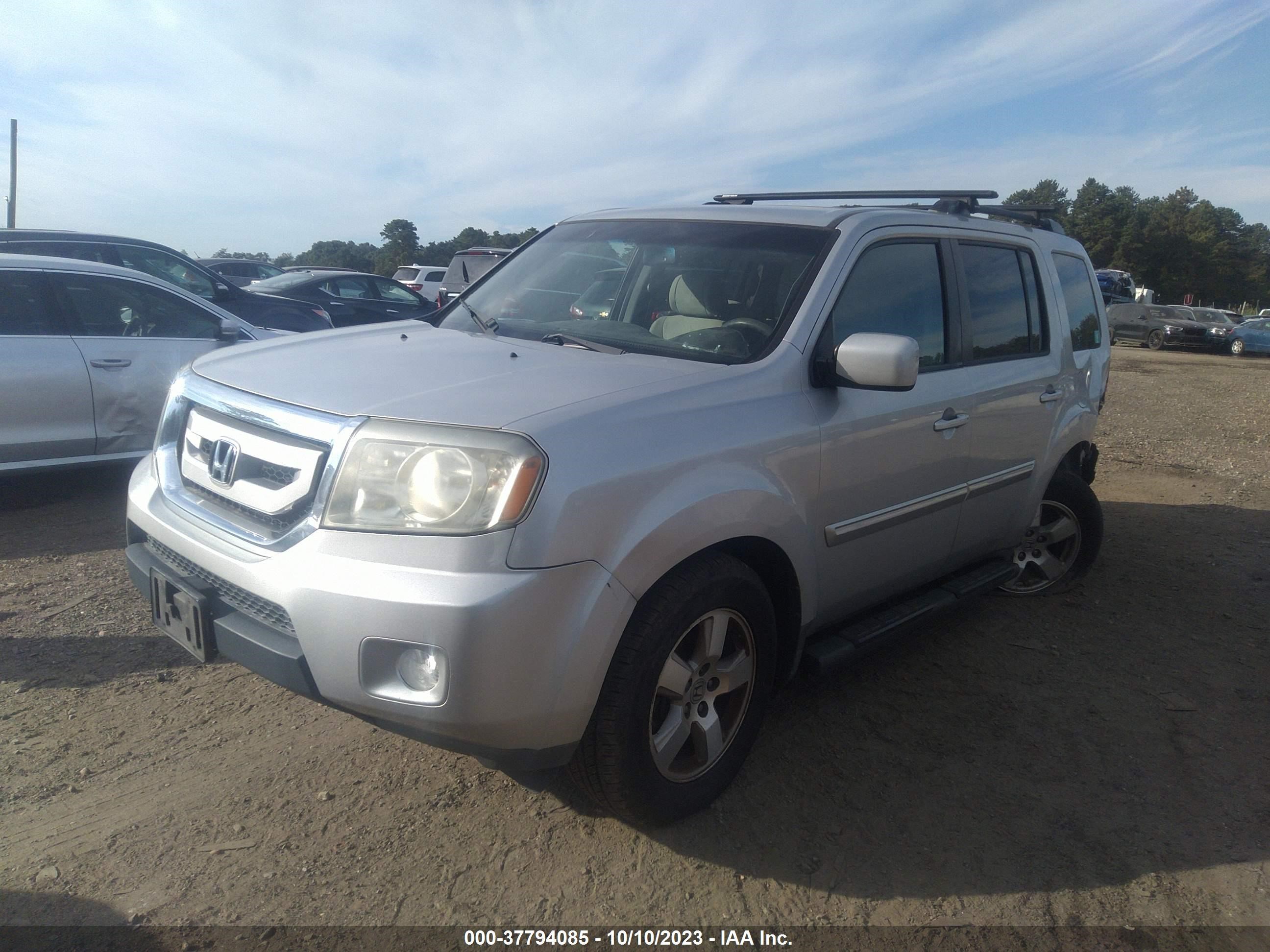 Photo 1 VIN: 5FNYF4H45BB064491 - HONDA PILOT 