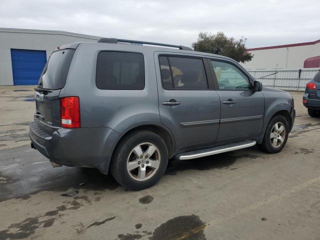 Photo 2 VIN: 5FNYF4H45BB102611 - HONDA PILOT EX 