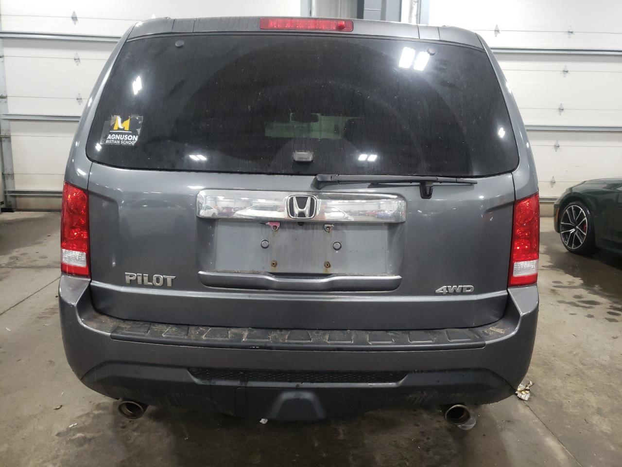 Photo 5 VIN: 5FNYF4H45CB017950 - HONDA PILOT 