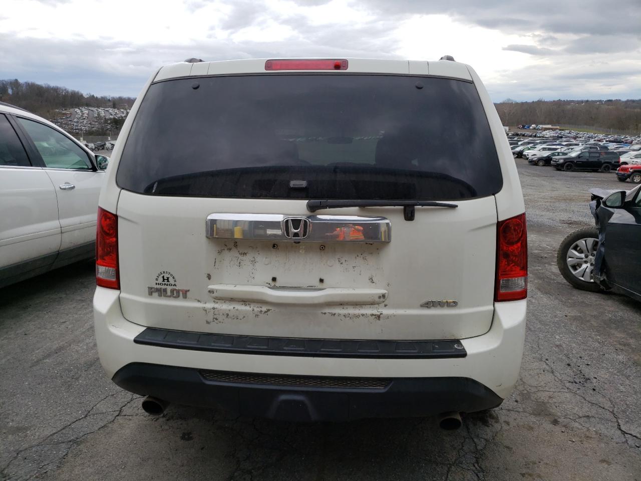 Photo 5 VIN: 5FNYF4H45EB011357 - HONDA PILOT 