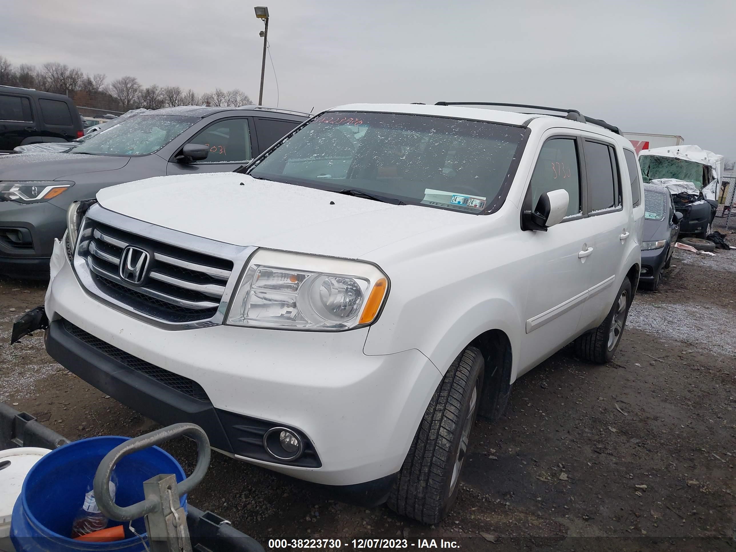 Photo 1 VIN: 5FNYF4H46CB003264 - HONDA PILOT 