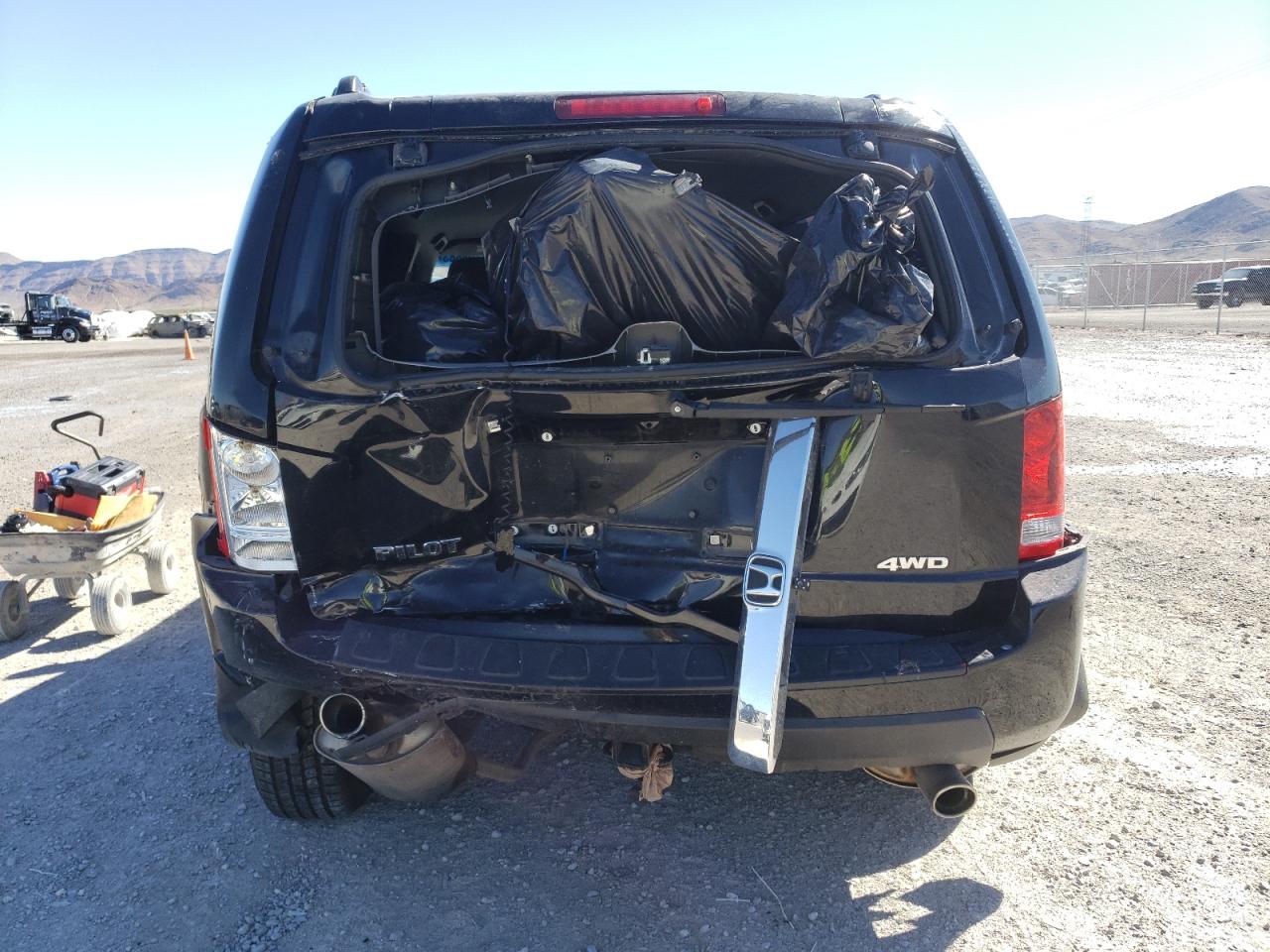 Photo 5 VIN: 5FNYF4H47BB015924 - HONDA PILOT 