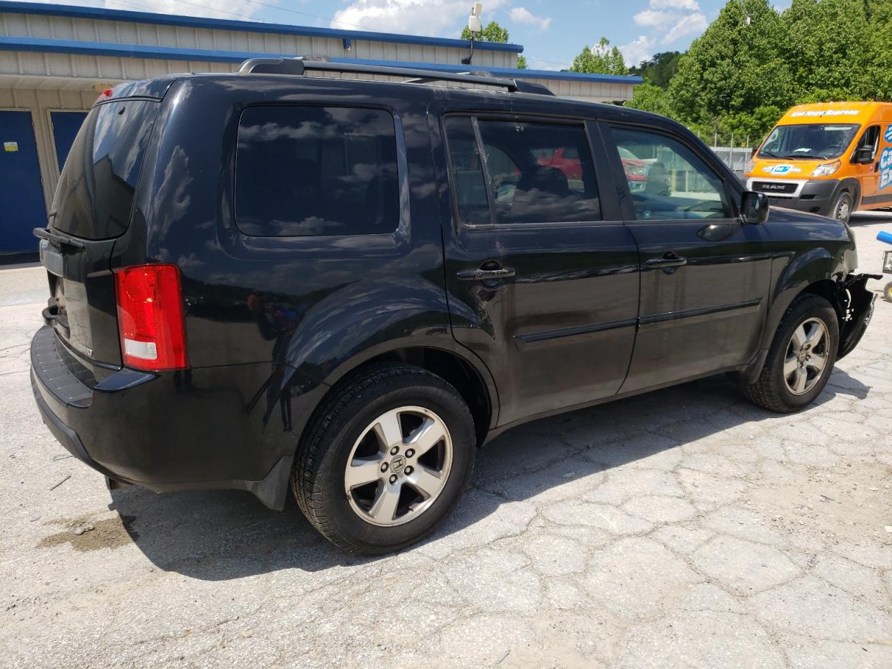 Photo 2 VIN: 5FNYF4H48BB014636 - HONDA PILOT 