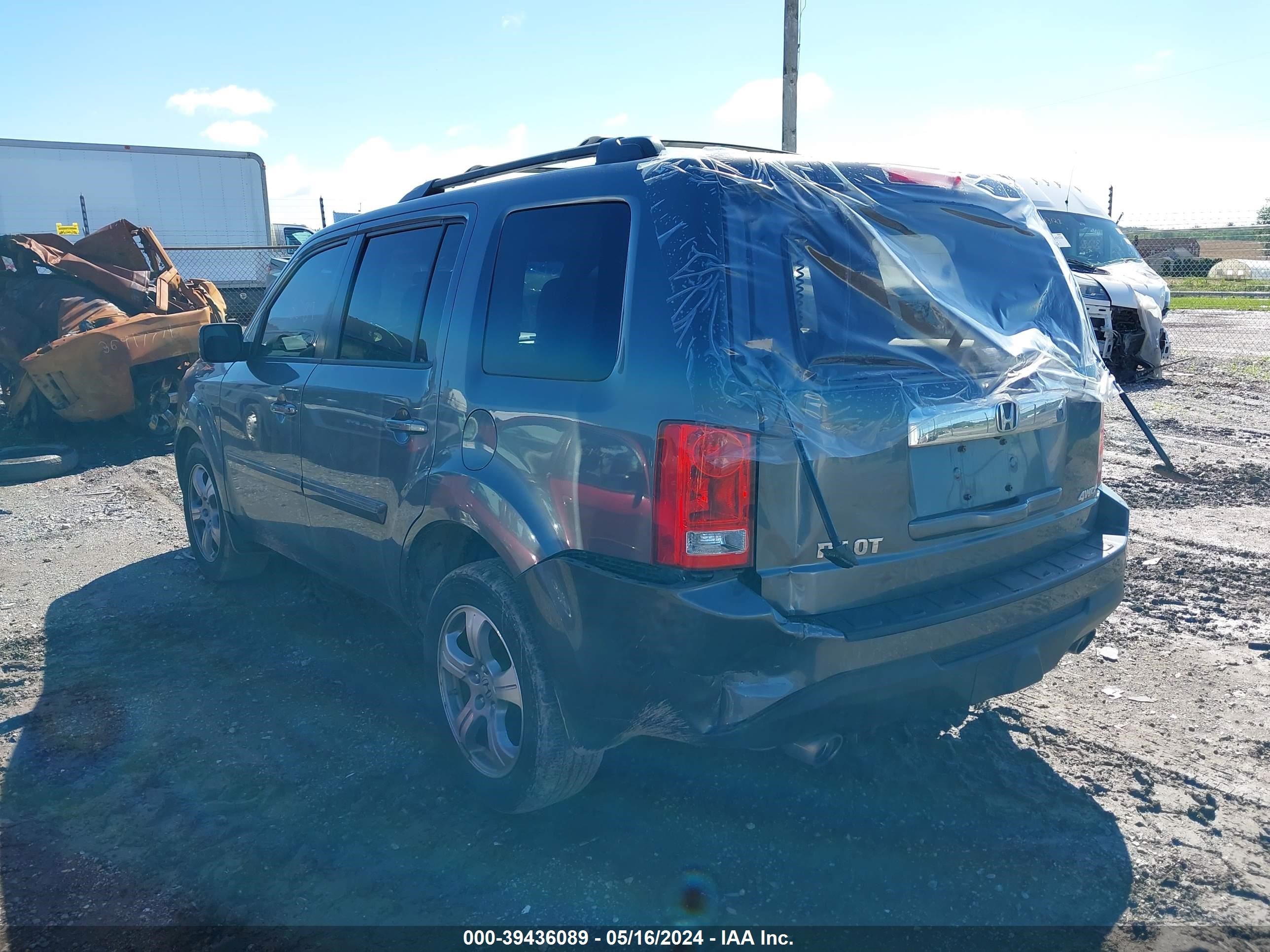 Photo 2 VIN: 5FNYF4H48DB015210 - HONDA PILOT 