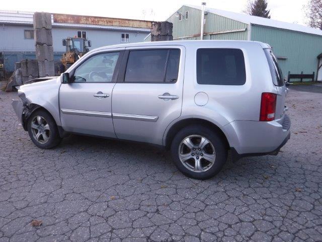 Photo 1 VIN: 5FNYF4H48DB057067 - HONDA PILOT 