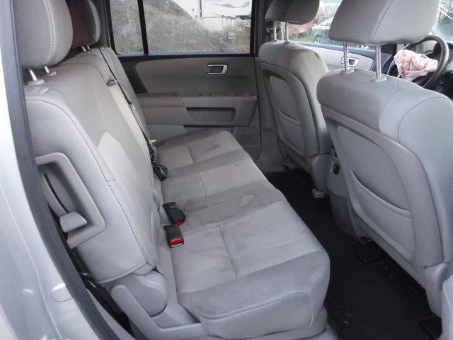 Photo 9 VIN: 5FNYF4H48DB057067 - HONDA PILOT 