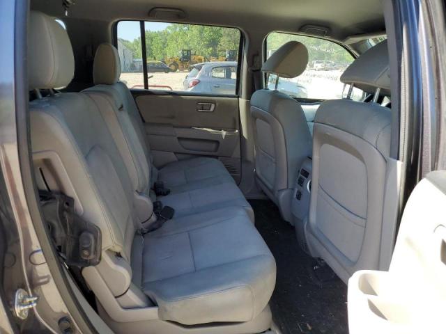 Photo 10 VIN: 5FNYF4H48FB029532 - HONDA PILOT 