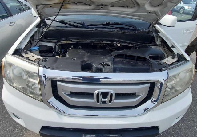 Photo 6 VIN: 5FNYF4H4XBB048156 - HONDA PILOT EX 