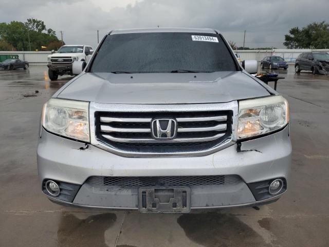 Photo 4 VIN: 5FNYF4H4XDB027441 - HONDA PILOT EX 