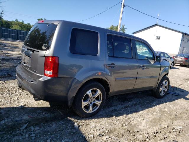 Photo 2 VIN: 5FNYF4H4XDB070855 - HONDA PILOT EX 