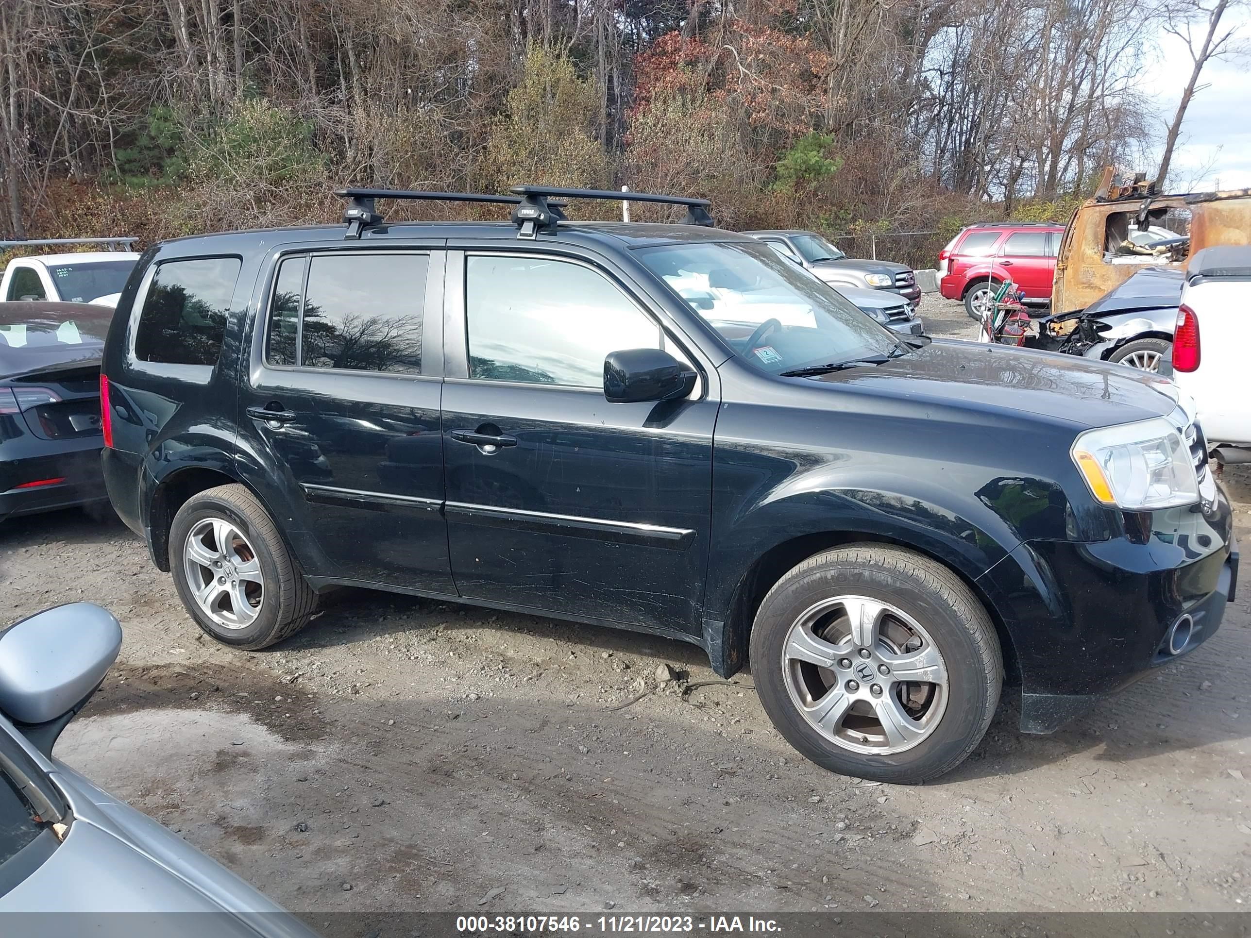 Photo 12 VIN: 5FNYF4H51DB048767 - HONDA PILOT 