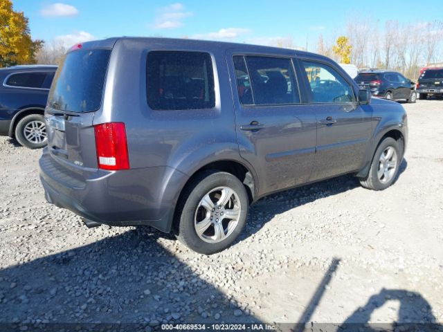 Photo 3 VIN: 5FNYF4H52FB053804 - HONDA PILOT 