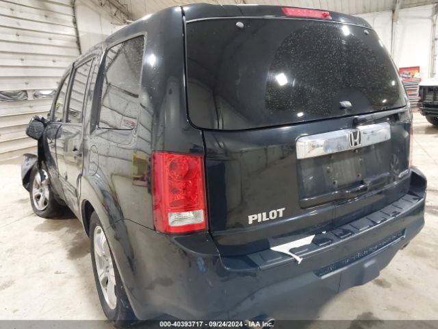 Photo 2 VIN: 5FNYF4H52FB060641 - HONDA PILOT 