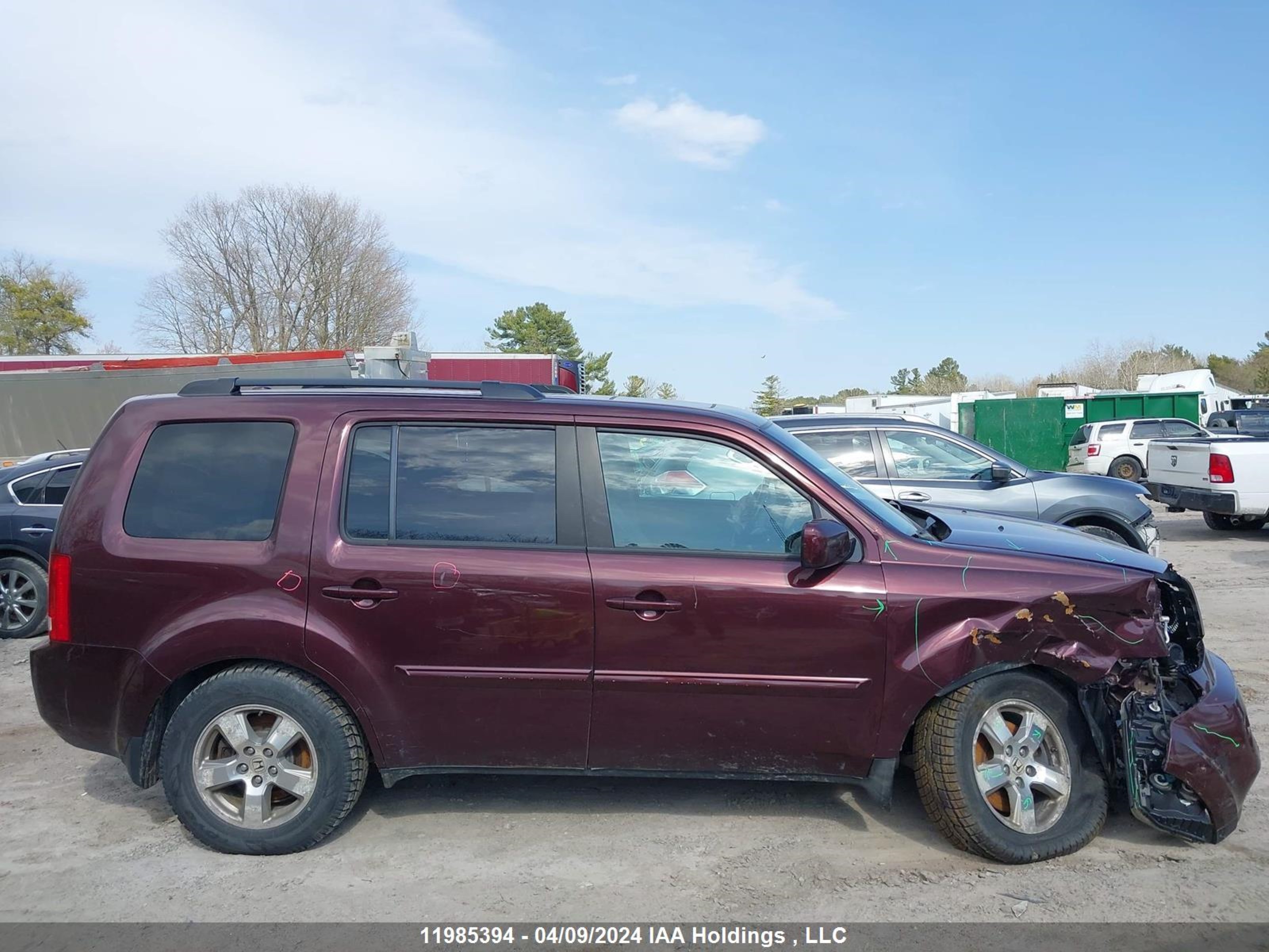 Photo 12 VIN: 5FNYF4H53AB503369 - HONDA PILOT 