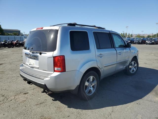 Photo 2 VIN: 5FNYF4H53BB008249 - HONDA PILOT 