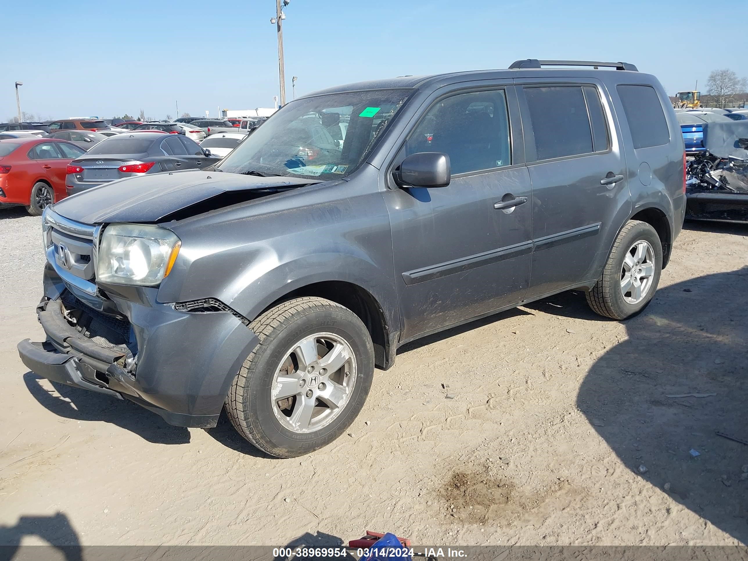 Photo 1 VIN: 5FNYF4H53BB093268 - HONDA PILOT 