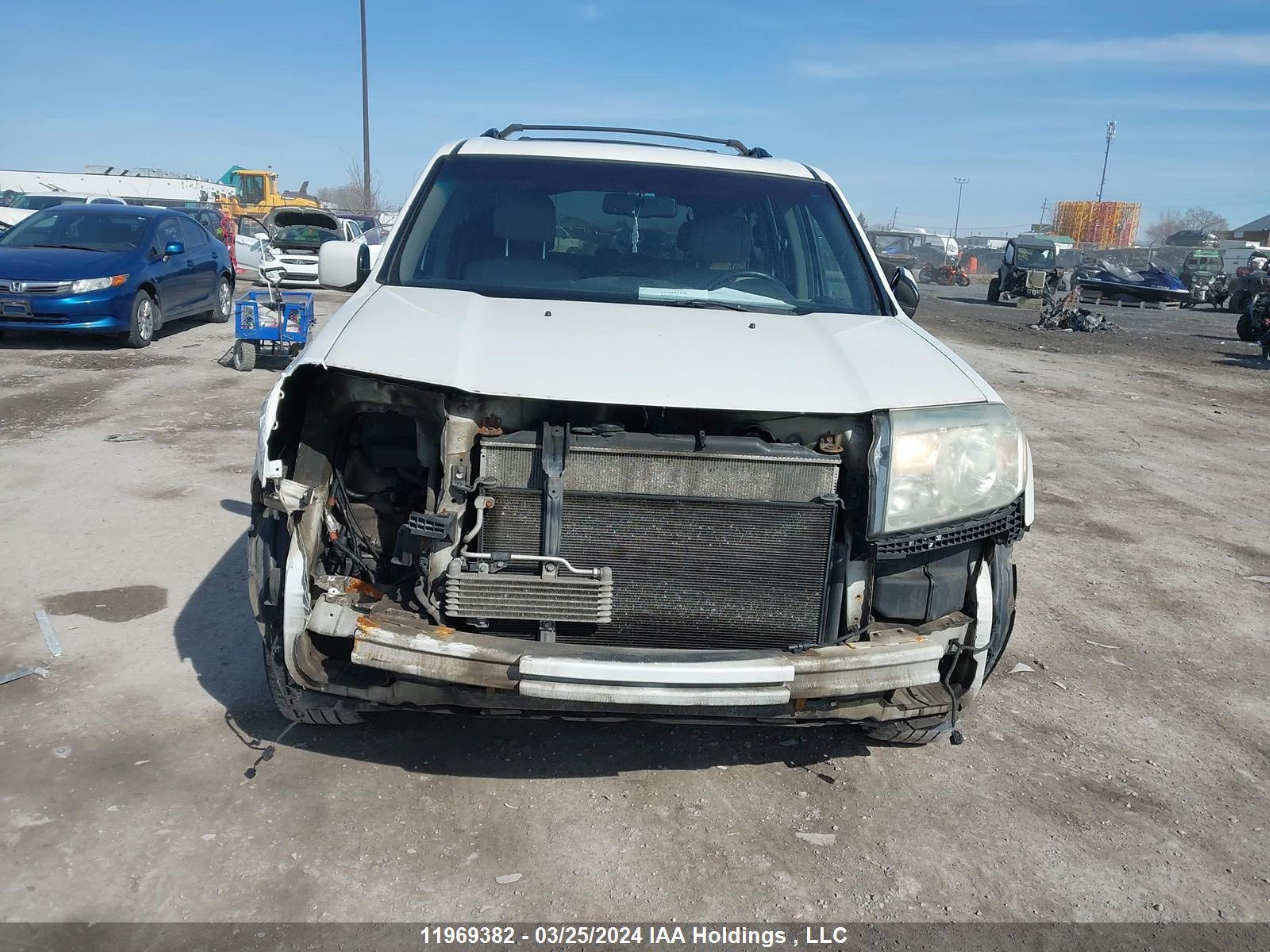 Photo 11 VIN: 5FNYF4H53BB502305 - HONDA PILOT 