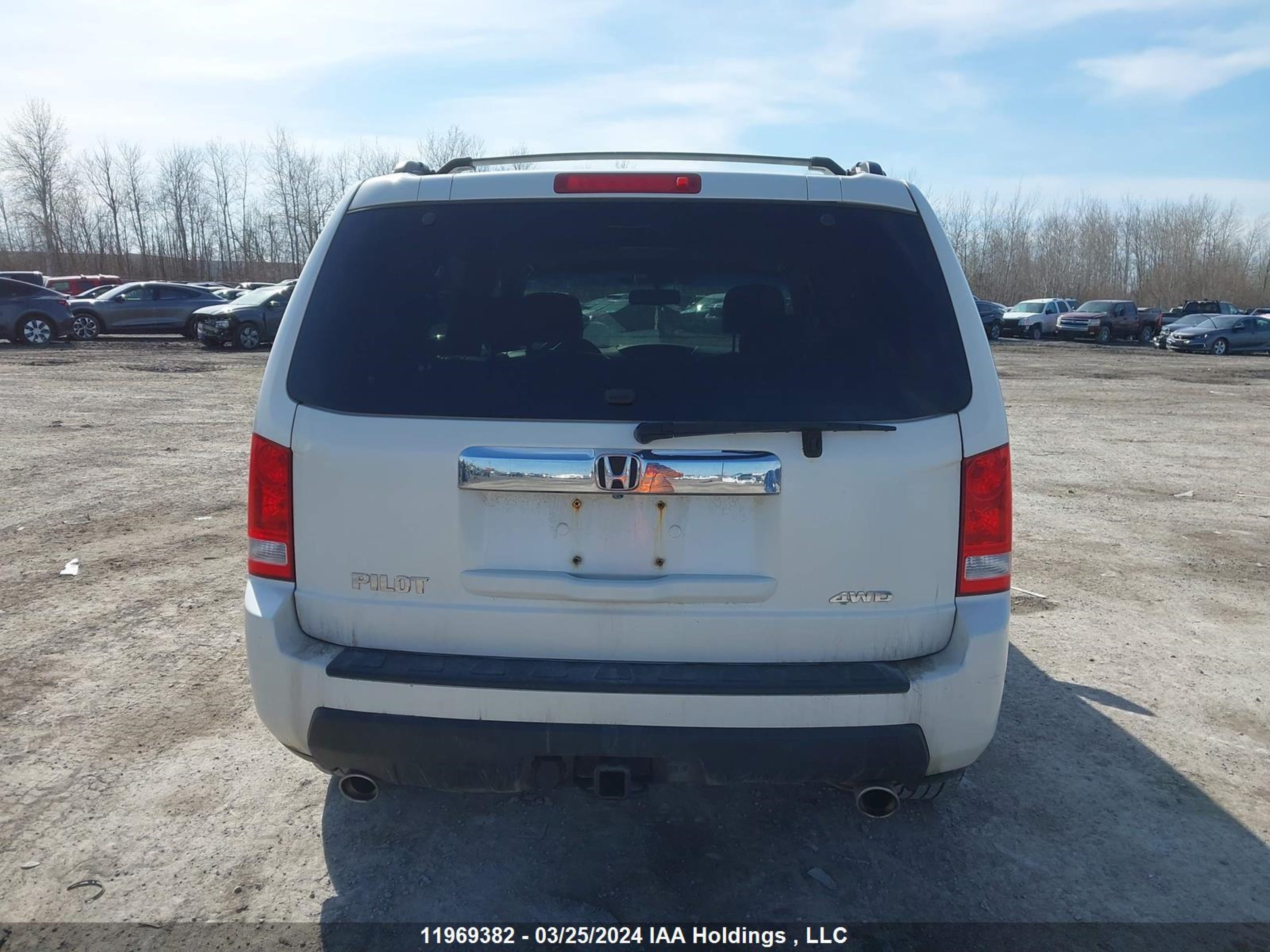 Photo 15 VIN: 5FNYF4H53BB502305 - HONDA PILOT 