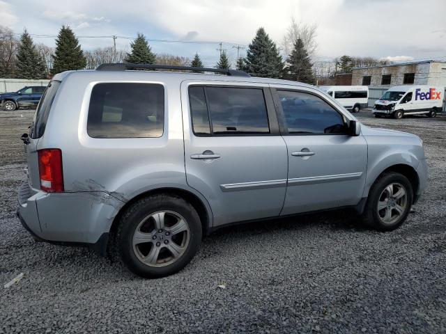 Photo 2 VIN: 5FNYF4H53CB034111 - HONDA PILOT 