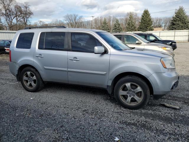 Photo 3 VIN: 5FNYF4H53CB034111 - HONDA PILOT 