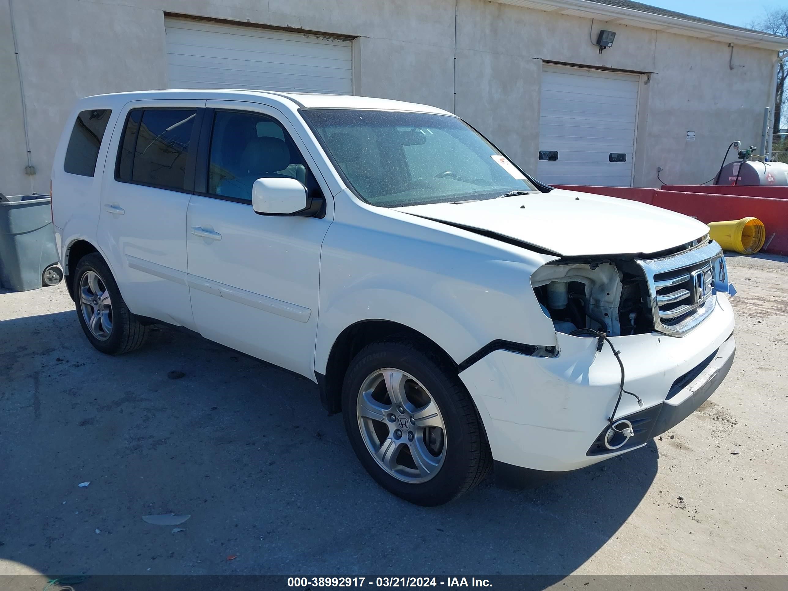 Photo 0 VIN: 5FNYF4H53CB069103 - HONDA PILOT 