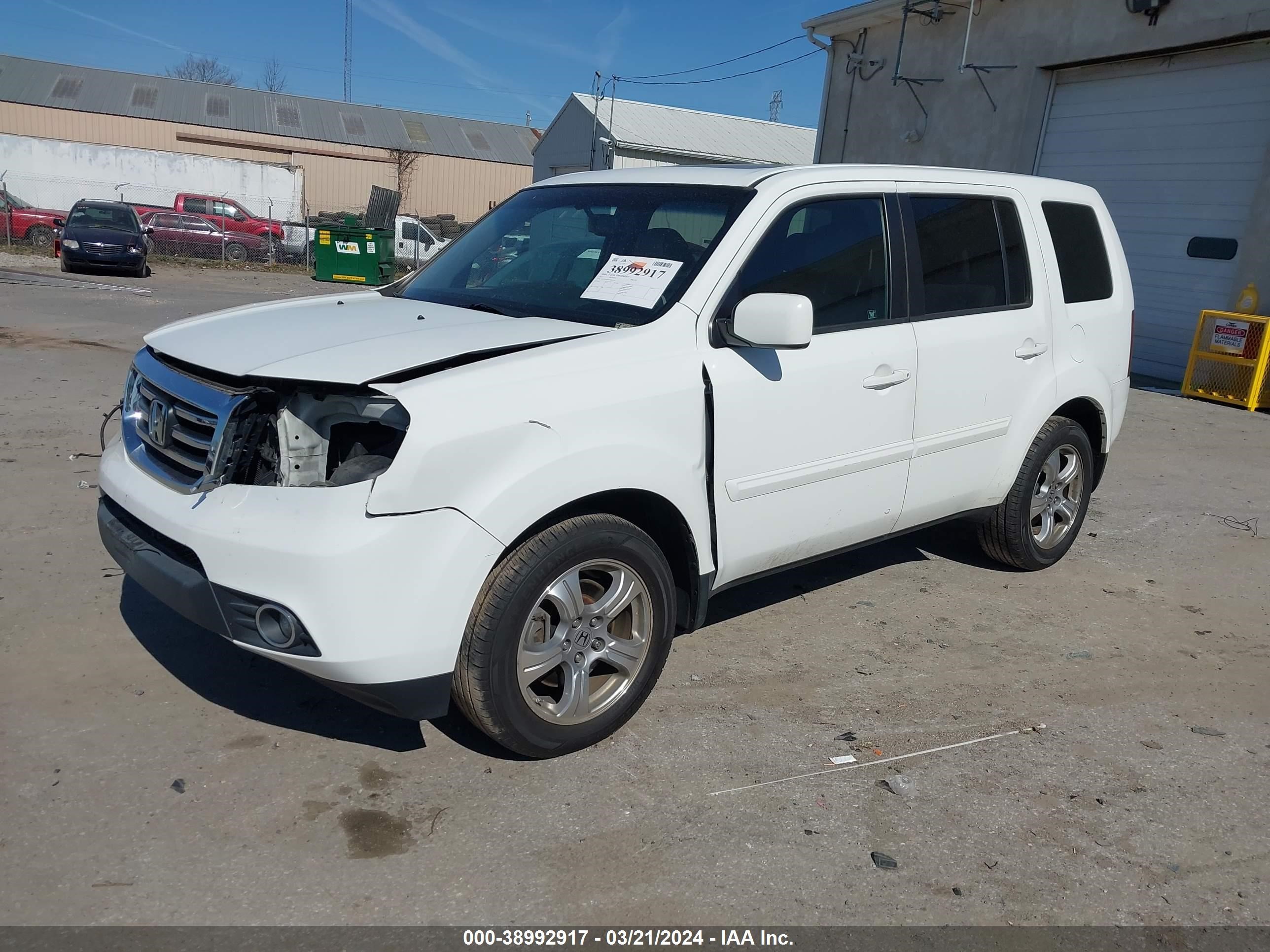 Photo 1 VIN: 5FNYF4H53CB069103 - HONDA PILOT 