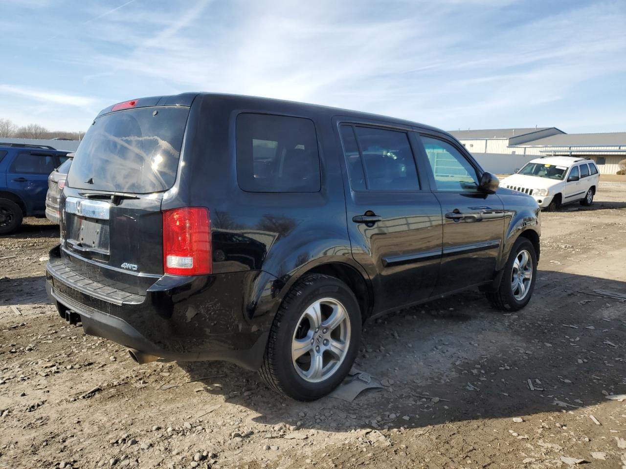 Photo 2 VIN: 5FNYF4H53EB025878 - HONDA PILOT 