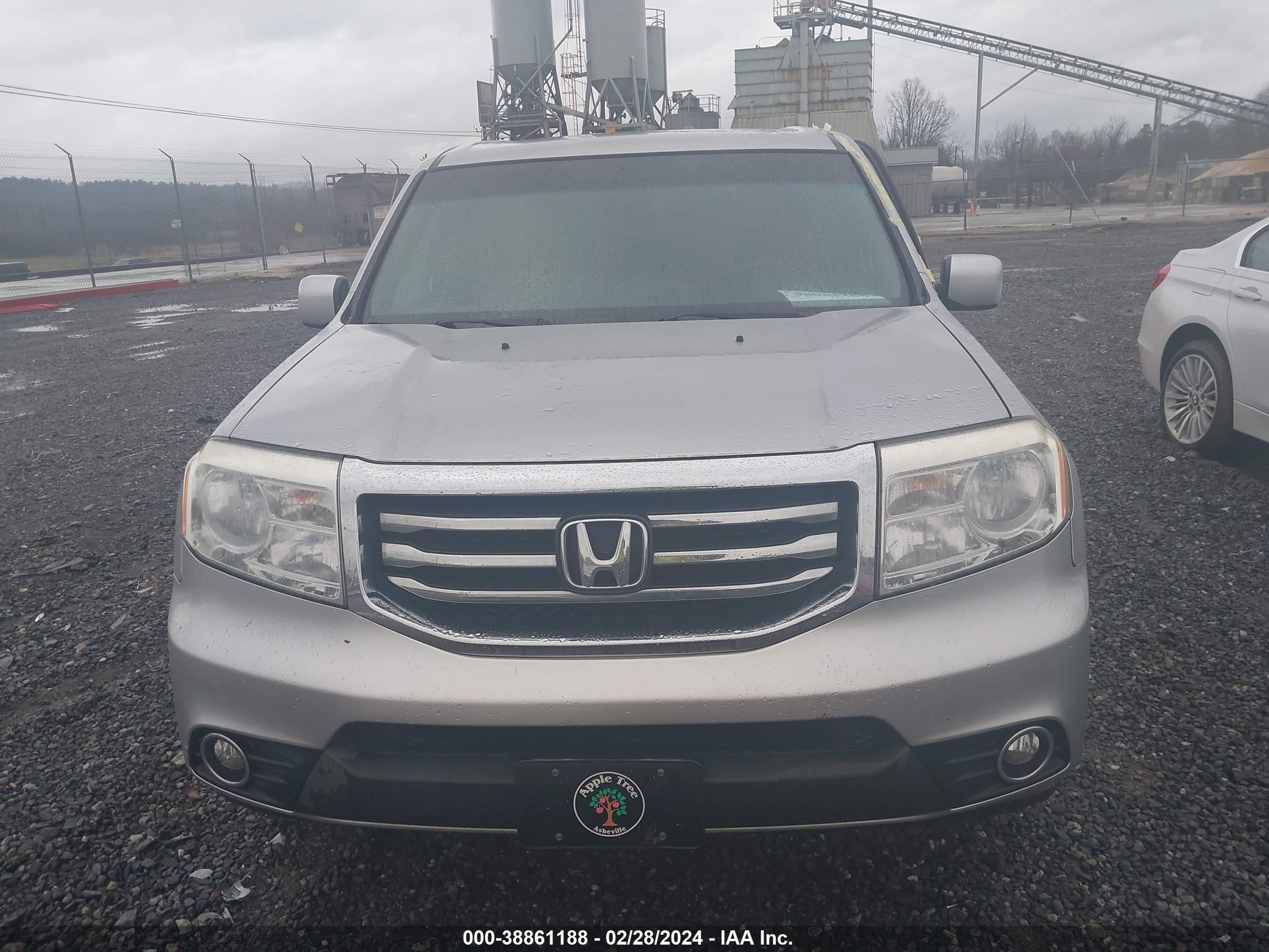 Photo 11 VIN: 5FNYF4H53EB044978 - HONDA PILOT 